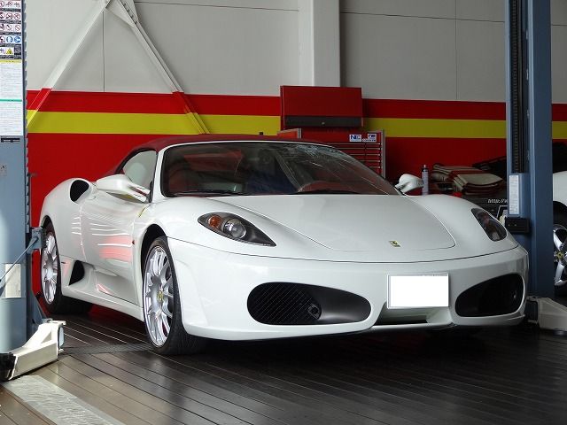 フェラーリ F430 スパイダー マイスターチェック・ボディー板金 塗装・フロントガラス交換 - 株式会社ナカムラエンジニアリング